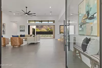 2305 E South Mountain Avenue, Phoenix, AZ 85042 - Photo 20