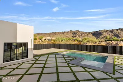 2305 E South Mountain Avenue, Phoenix, AZ 85042 - Photo 92