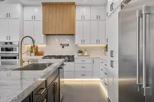 2305 E South Mountain Ave, Phoenix, AZ 85042 - Photo 36