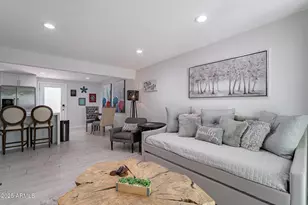 4351 N 36th St, Phoenix, AZ 85018 - Photo 12