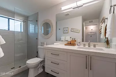 4351 N 36th Street #Apt 3, Phoenix, AZ 85018 - Photo 16