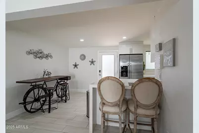 4351 N 36th Street #Apt 3, Phoenix, AZ 85018 - Photo 2