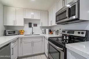 4351 N 36th St, Phoenix, AZ 85018 - Photo 6