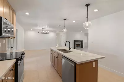 10032 N 42nd Avenue, Phoenix, AZ 85051 - Photo 10