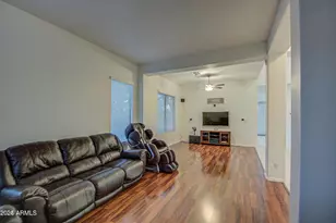 218 E Sunburst Ln, Tempe, AZ 85284 - Photo 16