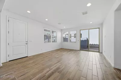 10002 W Piccadilly Road, Avondale, AZ 85392 - Photo 18