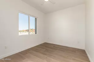 25117 W McArthur Rd, Wittmann, AZ 85361 - Photo 24