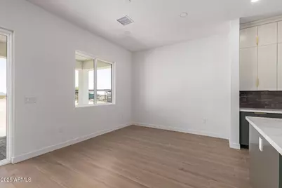 25117 W McArthur Road, Wittmann, AZ 85361 - Photo 8