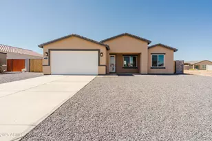10199 W Bradshaw Dr, Arizona City, AZ 85123 - Photo 1