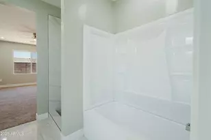 10199 W Bradshaw Dr, Arizona City, AZ 85123 - Photo 16