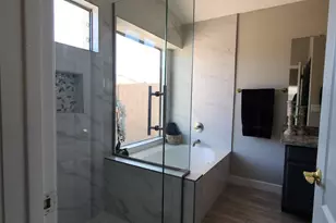 911 E Lovegrass Dr, San Tan Valley, AZ 85143 - Photo 10