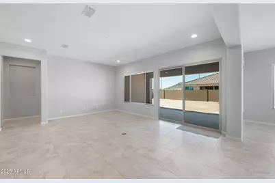 7906 W Mockingbird Way, Florence, AZ 85132 - Photo 10