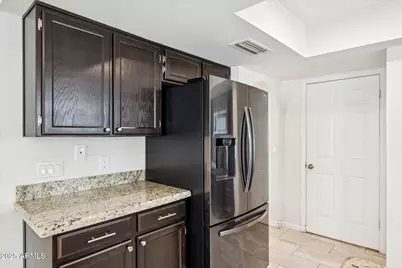 9622 W Taro Lane, Peoria, AZ 85382 - Photo 18