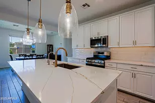 6660 N 128th Ln, Glendale, AZ 85307 - Photo 8