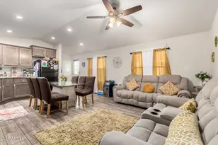 10810 N 91st Ave, Peoria, AZ 85345 - Photo 8