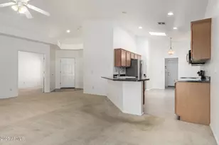 3234 E Maldonado Dr, Phoenix, AZ 85042 - Photo 10