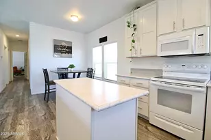 10810 N 91st Ave, Peoria, AZ 85345 - Photo 10