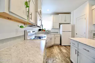 10810 N 91st Ave, Peoria, AZ 85345 - Photo 12