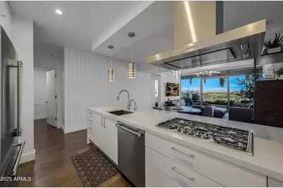 7120 E Kierland Boulevard #913, Scottsdale, AZ 85254 - Photo 4