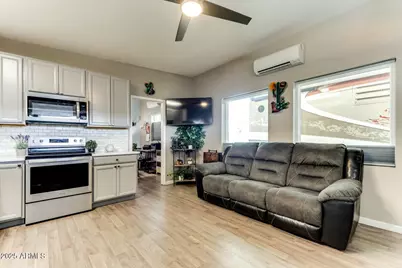 17200 W Bell Road #903, Surprise, AZ 85374 - Photo 10