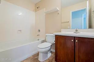 3651 E Zachary Dr, Phoenix, AZ 85050 - Photo 16