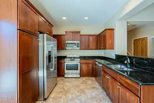 3651 E Zachary Dr, Phoenix, AZ 85050 - Photo 8