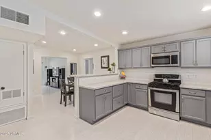 3802 E Shaw Butte, Phoenix, AZ 85028 - Photo 1