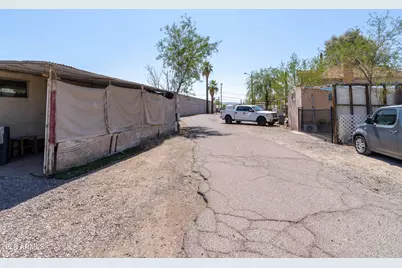 2735 W Van Buren Street, Phoenix, AZ 85009 - Photo 18