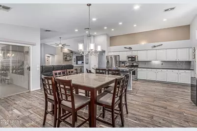 20855 N 88th Lane, Peoria, AZ 85382 - Photo 8
