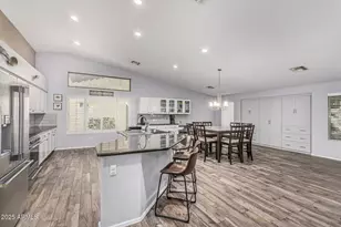 20855 N 88th Ln, Peoria, AZ 85382 - Photo 12