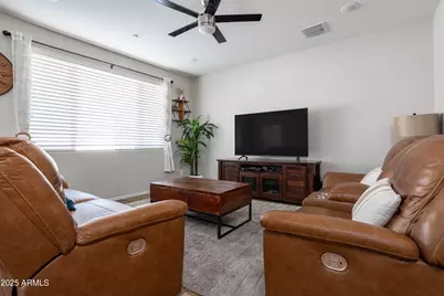 7039 N 84th Avenue, Glendale, AZ 85305 - Photo 14