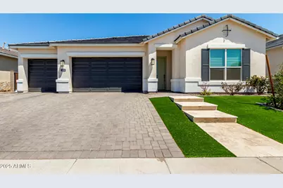 10446 W Lone Cactus Drive #10446, Peoria, AZ 85382 - Photo 2