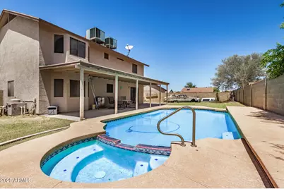 8004 W Sierra Vista Drive, Glendale, AZ 85303 - Photo 2