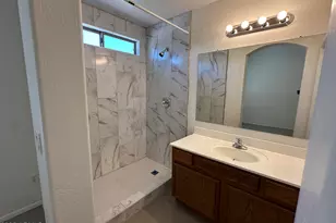 1832 W Lydia Ln, Phoenix, AZ 85041 - Photo 10