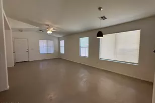 1832 W Lydia Ln, Phoenix, AZ 85041 - Photo 8