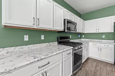 19132 W Morning Glory Drive, Buckeye, AZ 85326 - Photo 10