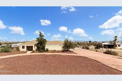 2423 S Johnson Road, Buckeye, AZ 85326 - Photo 2