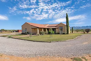 10379 E Blue Sky Vista, Hereford, AZ 85615 - Photo 2