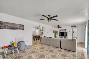 6516 W Cheery Lynn Rd, Phoenix, AZ 85033 - Photo 4