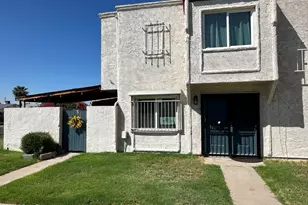 5203 N 42nd Dr, Phoenix, AZ 85019 - Photo 2