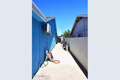 5242 N 86th Avenue, Glendale, AZ 85305 - Photo 44