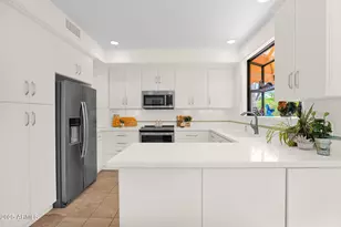 10068 E Cinnabar Ave, Scottsdale, AZ 85258 - Photo 18