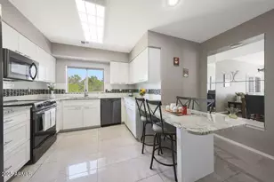 10080 E Mountainview Lake Dr, Scottsdale, AZ 85258 - Photo 2