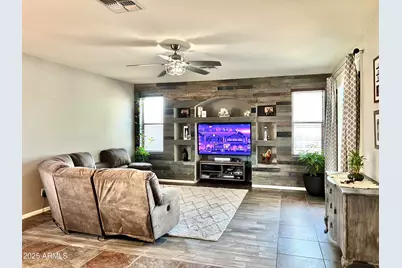 3326 S 257th Drive, Buckeye, AZ 85326 - Photo 10