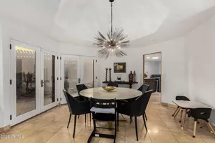 2737 E Arizona Biltmore Circle, Phoenix, AZ 85016 - Photo 4