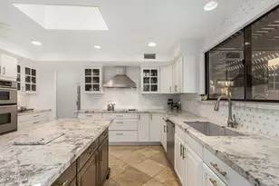 2737 E Arizona Biltmore Circle, Phoenix, AZ 85016 - Photo 1