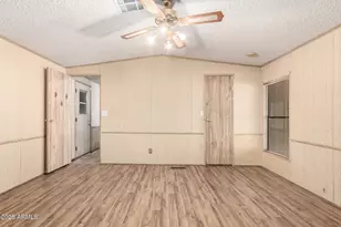 834 S Meridian Rd, Apache Junction, AZ 85120 - Photo 18