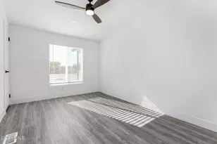 15718 W Remuda Dr, Surprise, AZ 85387 - Photo 18