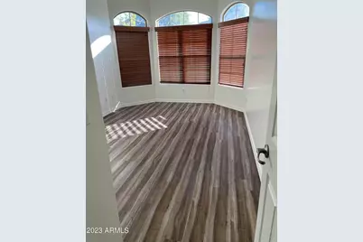 8774 W Lane Avenue, Glendale, AZ 85305 - Photo 8