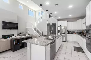 8865 W Palo Verde Dr, Glendale, AZ 85305 - Photo 10